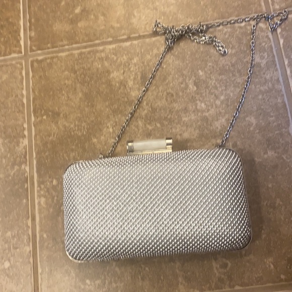 Elegant Mesh Clutch- Never used - Picture 2 of 4